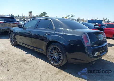 2013 Chrysler 300C John Varvatos Limited Edition из США, поврежденный, VIN 2C3CCADG2DH727695